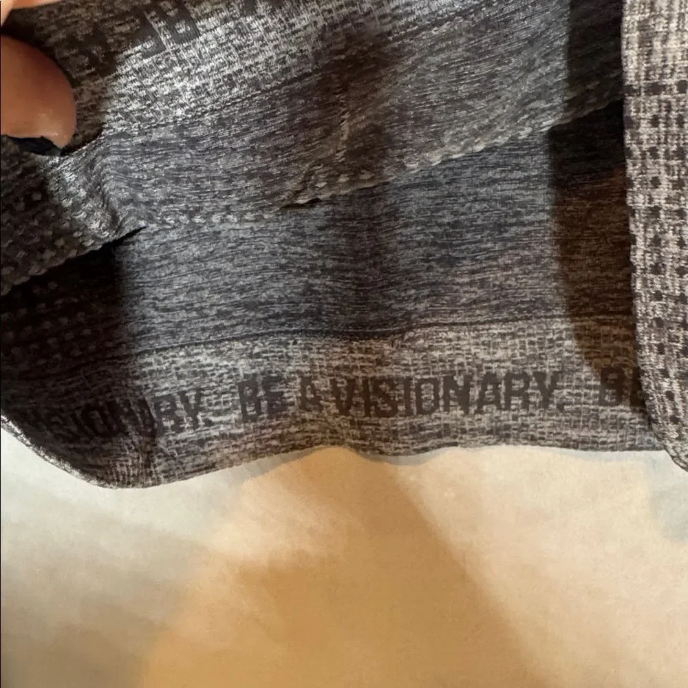 Gymshark Women’s Cropped Grey Seamless Long Sleeve Workout Top. Size Small.